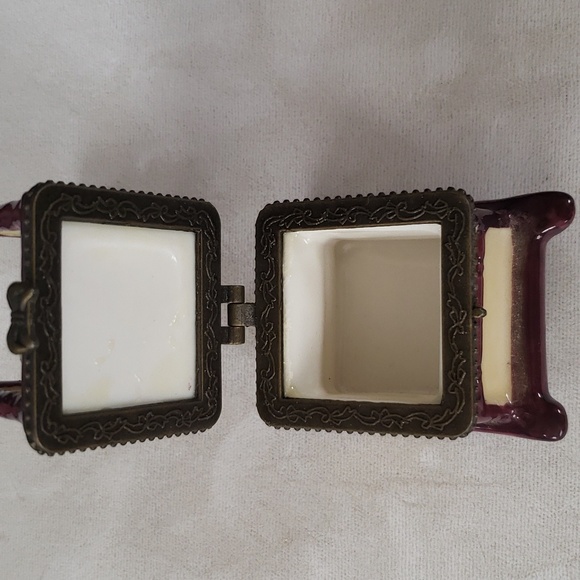 Porcelain Trinket Box Rocking Chair. 3" tall - Picture 2 of 6